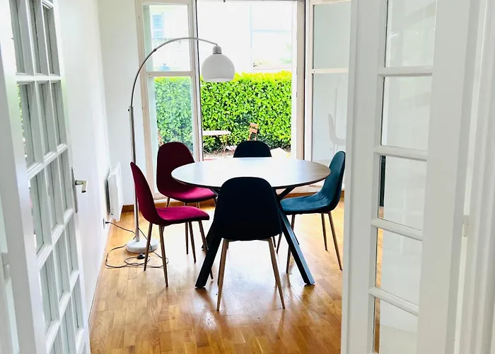 Appartement Standing Avec Jardin, 4 Personnes, Strategiquement Situe