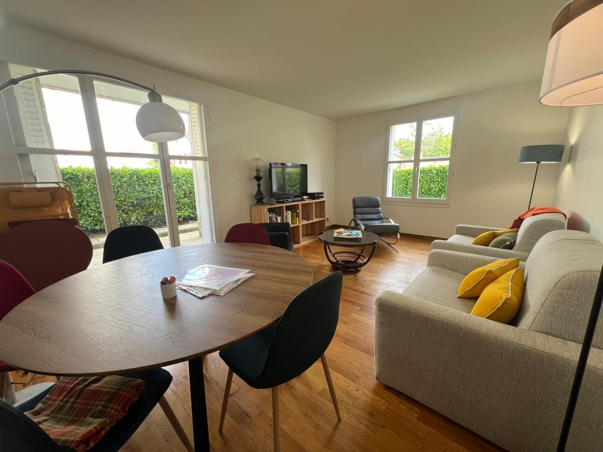 Standing Avec Jardin, 4 Personnes, Strategiquement Situe * Mantes-la-Jolie