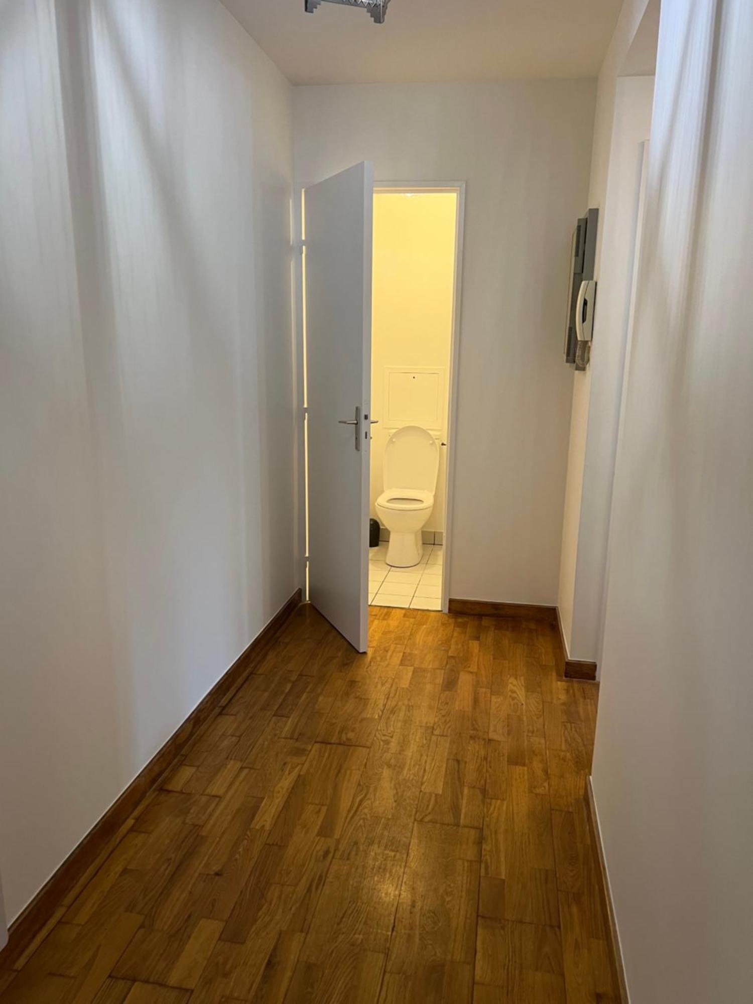 Apartment Standing Avec Jardin, 4 Personnes, Strategiquement Situe