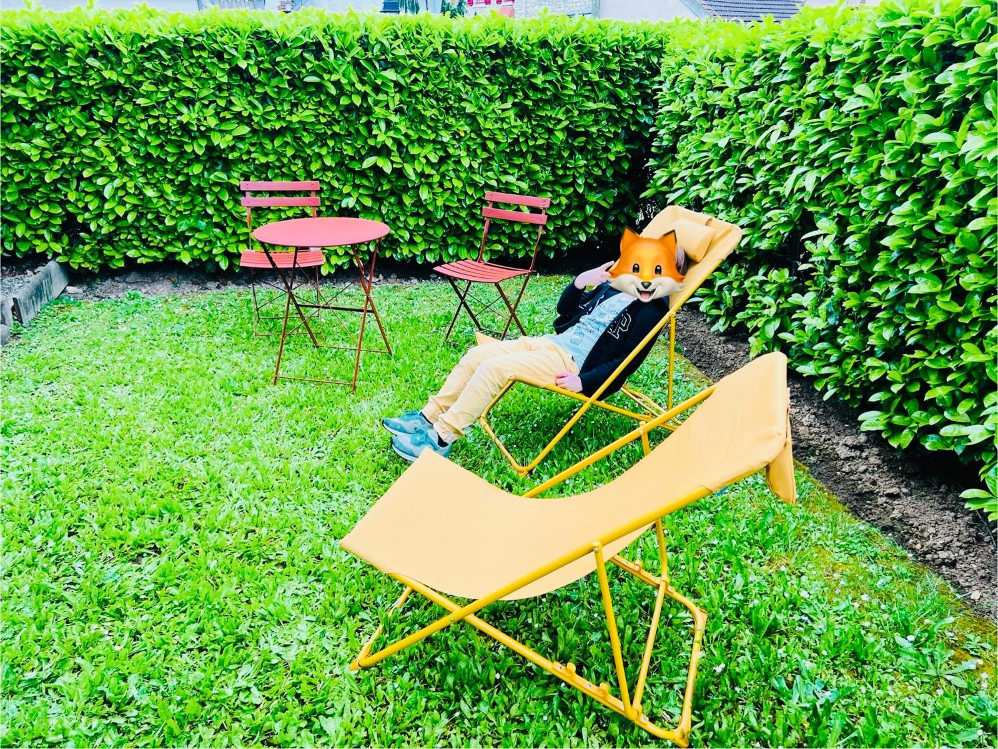Apartment Standing Avec Jardin, 4 Personnes, Strategiquement Situe Mantes-la-Jolie